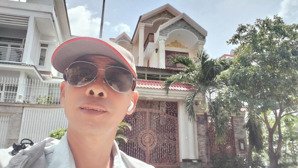 villa mặt tiền gần phạm hùng 8x25m vuông đẹp bến du thuyền sổ hồng chính chủ - chỉ 17,2 tỷ