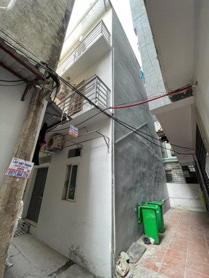87/59 yên xá ccmn diện tích 40m 5 phòng ngủ kk 3 tầng giấy phép pccc đầy đủ giá 7,4 tỷ ạ