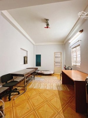 60m2 ngay vòng xoay ngã 7 - 2 tầng 3 phòng - giáp q1 - 3 - 5