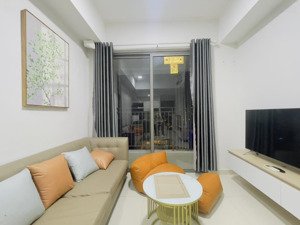 em chính chủ cho thuê full nội thất cam kết y hình trừ 1 số đồ các nhân- tầng cao và thoáng mát