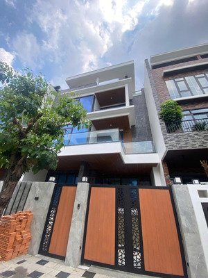 hàng vip - saigon mystery villas - ngang 10x18m - 80 triệu siêu đẹp