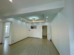 chung cư k4 kđt việt hưng - 76m2 - căn góc - giá 3.8 tỷ