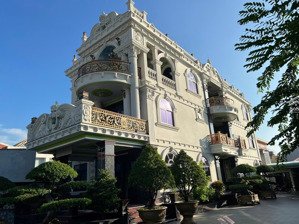 biệt thự hot! mặt tiền thới tam thôn, hóc môn_dt: 20x48m, dtcn 966m2, 3 tầng, shr, chỉ 48 tỷ(tl)
