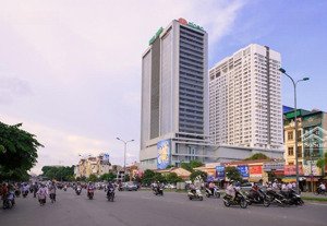 bán sàn thương mại dòng tiền trung tâm đống đa, 1233m2, mt 15m, dòng tiền 6 tỷ/năm, lãi 8%/năm.