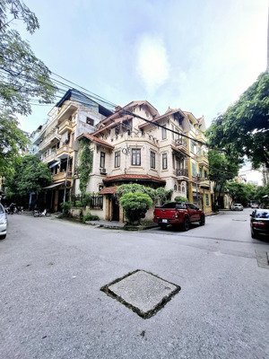 bán nhà kđt đại kim lô góc 3 mặt thoáng cách phố nguyễn cảnh dị chỉ 100m, 108m2, 4t, mt 20m, 35 tỷ