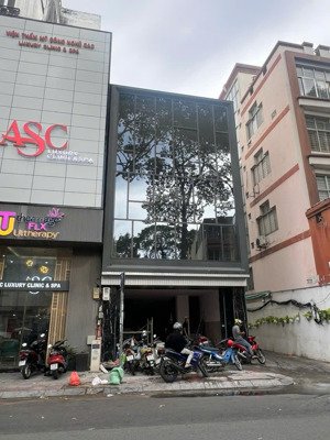 bán nhà góc mặt tiền nguyễn trãi quận 5 đoạn 2 chiều - dt: 4x12m 5 tầng hđt 85 triệu giá 22.5 tỷ
