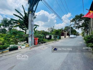 hàng đầu tư , ngay vành đai ii -180m2 vuông vức ,ngang 10m giá chỉ 1o tỷ tl -đường oto né nhau