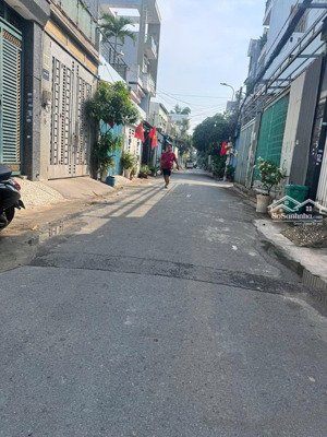 - siêu phẩm giá tốt nhà đẹp hoàn công đầy đủ đường 8m thông thoáng