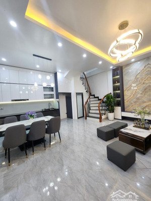 bán nhà nam dư, dt 45m2 x 5t, ngõ to, nhà đẹp, giá 5.99 tỷ, mới, ở luôn, sđcc