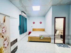 chủ kẹt ngân hàng cần bán căn nhà phố cạnh trường địa học việt đức.sẵn hđt 7tr/tháng lh 