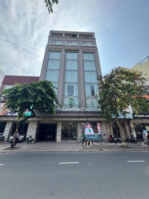 siêu khan hiếm -tòa nhà tốt nhất quận 1 - hầm 10 tầng - dt: 20 x 35m - hđt: 12 tỷ/năm - giá 210 tỷ