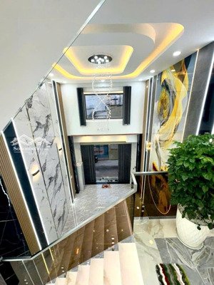 nhà mới vào ở ngay - lâm thị hố quận 12 - 4x14m - 5 tầng - tặng full nội thấ - giá nhỉnh 6 tỷ