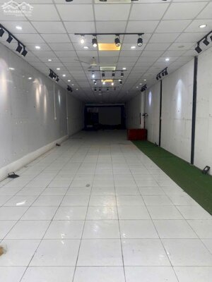 cho thuê nhà mặt tiền đường đường 3/2, ngang 5,8m dài 59m giá thuê 26 triệu