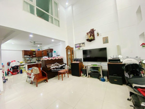 nhà mới - bùi thị xuân p1 - tân bình. 4 tầng. chỉ 9.x t.ỷ