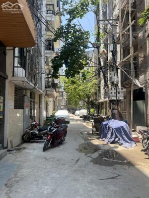 Bán nhà Trung Văn, ô tô đỗ cửa, mặt tiền kinh doanh, gần phố, 38m2, chưa đến 6 tỷ