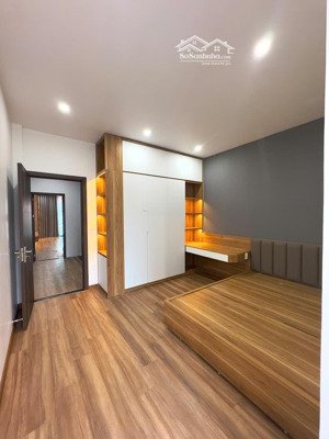 phân lô trung tâm lê hồng phong nhà 5 tầng thang máy full nội thất cực đẹp