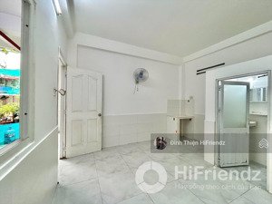 cho thuê phòng trọ studio - có chỗ để xe tại nhà - gần lê văn sỹ - chợ phạm văn hai