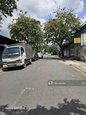 bán nhà riêng 90m2, chính chủ quận 7, ngan 5m, nhà 3 tầng, đường trước nhà 24m, chỉ 11 tỷ bán