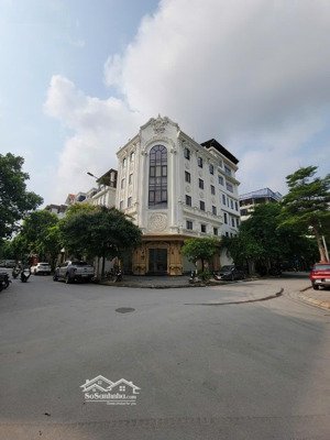 cho thuê tòa nhà đường nguyễn xiển, thanh xuân, hn. dt 170m2, 6 tầng, căn góc 3mt 18m. giá 75tr/th