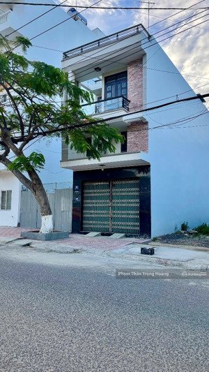 bán nhà mặt tiền lý thái tổ - đường 20m - cách biển 2 phút - thiết kế lệch tầng - chỉ 7,3 tỷ