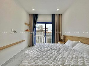 khai trương siêu phẩm phòng đầy đủ nội thất ban công thoáng bến vân đồn, quận 4 gần cầu ông lãnh