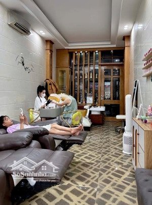 sang nhượng spa nail mi gội đầu full đồ chỉ việc vào làm
