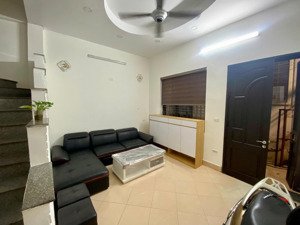 cho thuê nr tại đường nguyễn trãi, khương đình, thanh xuân, hà nội, giá tốt chỉ với 13 triệu, 40 m2