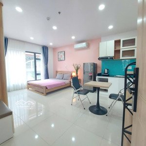 căn hộ studio siêu cửa sổ full nội thất mới 100% gần sân bay di chuyển các quận trung tâm gần