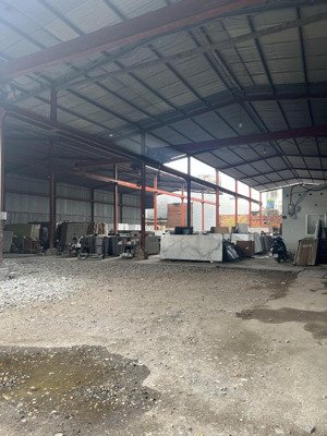 cho thuê kho xưởng 1/ quốc lộ 1a bình hưng hòa b bình tân dt 1200 m2 giá 80tr dg cont 20f