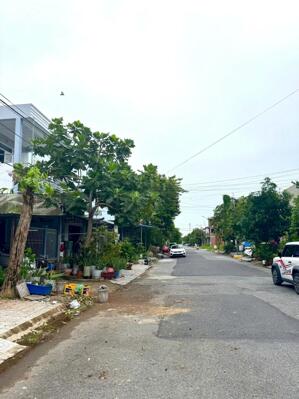 CG BÁ.N GẤP GIẢM 60TR: GI.Á MỚI 2 T.Ỷ 760TR. ( GIÁ CŨ 2 TỶ 820TR ) BÁN NỀN KDC HỒNG LOAN