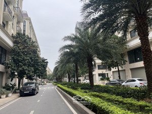 duy nhất 1 căn him lam mặt vườn hoa 98m2, mt 7m, 7 tầng thông sàn. dòng tiền cực khủng 85 triệu