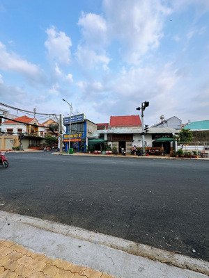 cho thuê mặt bằng mặt tiền đẹp đường sinco, kế ngay ngã tư rạch bà tiếng, bình tân