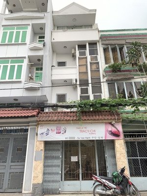 cần cho thuê nhà hẻm xe hơi sư vạn hạnh, p12, q10. dt: 4x14, cn: 45m. giá 30tr