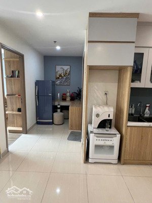 bán nhanh ch 2n1w view bể bơi, sẵn sổ, giá tốt 2,4 tỷ chung cư vinhomes ocean park