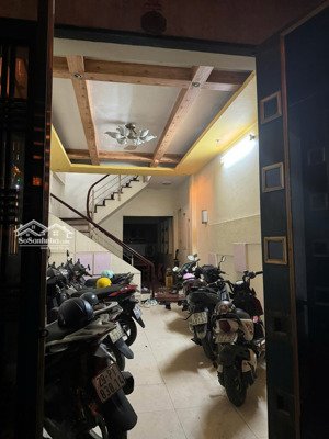 chính chủ bán gấp chung cư mini cầu giấy - sổ đỏ lâu dài, sẵn 9 phòng và nội thất.
