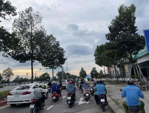 cắt lỗ đất 183m2 mặt tiền đường vành đai 4, sát đh việt đức, dt 5m x 36m, full thổ, shr