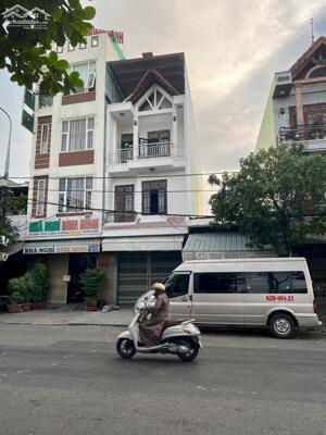 Bán nhà 3 tầng MT đường Lê Thạch( đường 7m5) cạnh cổng chính Bến Xe ĐN ,giá 5ty750 LH 0942992361