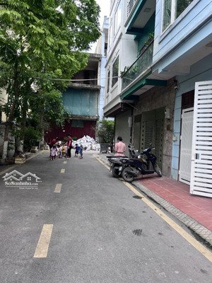 hoa hậu mỗ lao, nhà phân lô oto đỗ tránh 50m2/ mt 5m,ở hoặc làm vp đều đỉnh thông nguyễn văn lộc
