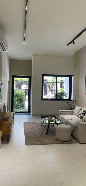 tôi chủ cần bán gấp nhà phố 5 tầng, giá chốt 5tỷ1 mặt tiền võ văn kiệt giao với lê tấn bê