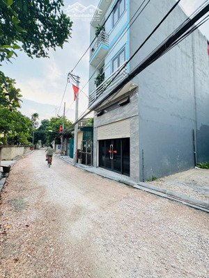 trục chính kinh doanh 48m2 đất - 2 oto tránh nhau - chân cầu thăng long - hơn 4 tỷ