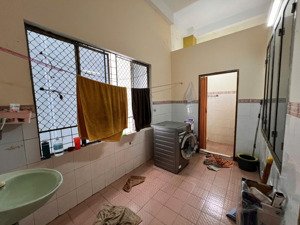 bán nhà 3 tầng kẹp cống đường 7m5 lê phụng hiểu, p an hải bắc, ngay khán đài pháo hoa, sát sông hàn