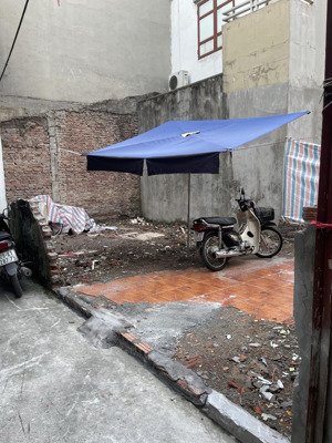 bán lô đất ngô gia tự,45m,mặt tiền quyền lực,giá 5,950tỷ,trung tâm việt hưng,cách 1 nhà ra mặt ngõ.