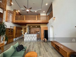 thuê ngay căn duplex 4 phòng ngủ nội thất full gỗ cao cấp view city, tầng cao, giá chỉ 45tr/th