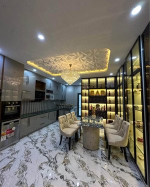 chuyển công tác bán nhà 3 tầng, lê ấm sát nguyễn phước lan, giá chưa qua đầu tư