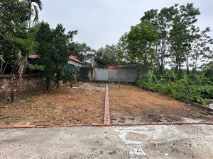 chính chủ cần bán 199m lô góc đất full thổ cư mặt tiền 10m hậu 12m tách 2 quá đẹp
