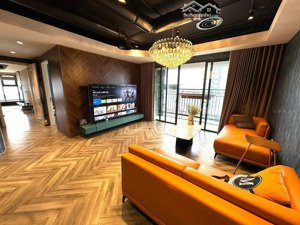 cho thuê gấp căn hộ 2pn full đồ tại chung cư cao cấp d''le ro soleil. liên hệ 