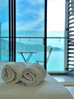 bán căn sudio view đông nam giá 2.2 tỷ , căn 65m giá 3.2 tỷ, view phố giá 2 tỷ , 2pn giá 4.1 tỷ