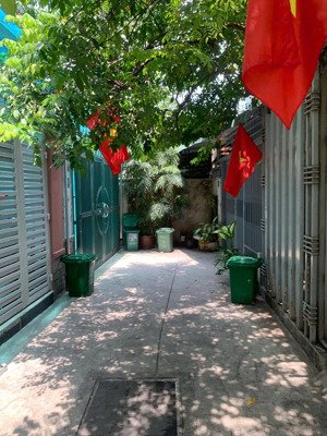 cần bán gấp đất hẻm xe hơi lê văn lương quận 7