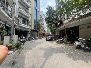 dòng tiền 220tr/ tháng. 40pnkk + 1 mbkd. cây atm 10tầng 3 ô tô tránh. giá 38,8 tỷ tại phú diễn!!!