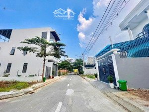 cần tiền trả nợ lên cần bán gấp lô đất mặt tiền nhựa 12 m sát mt nguyễn huu trí,giá 1ty550/118m.shr